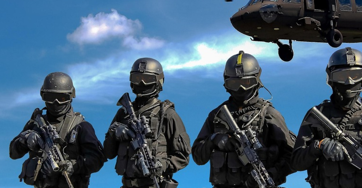 police helicopter military war attack army commando special task force swat team weapons soldiers teamwork police police military military war war war army army army army army